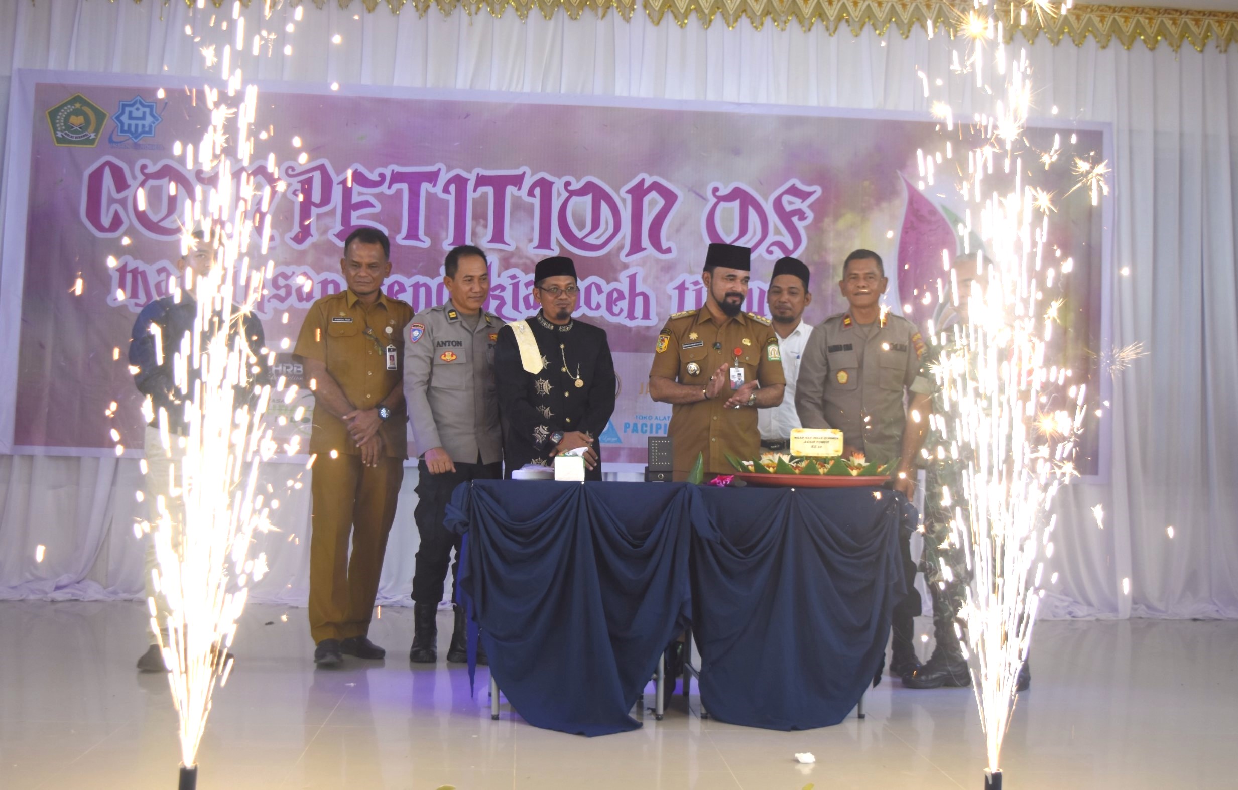 Bupati Aceh Timur Iskandar Usman Al-Farlaky Resmi Buka COMIC ke-8 di MAN IC Aceh Timur