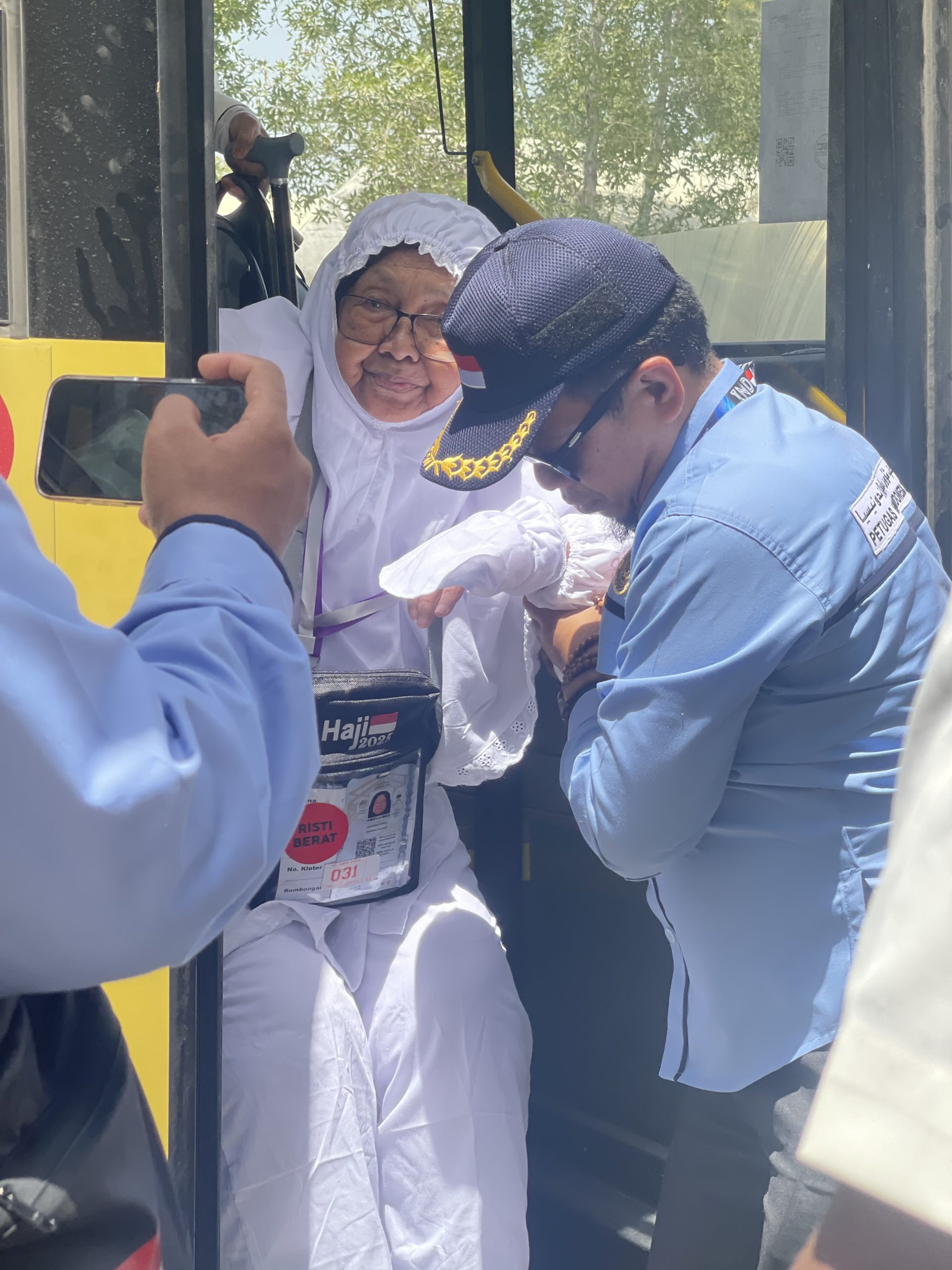 Komando Sunyi Menuju Arafah: Dr. Bunyamin dalam Misi Iman dan Tanggung Jawab
