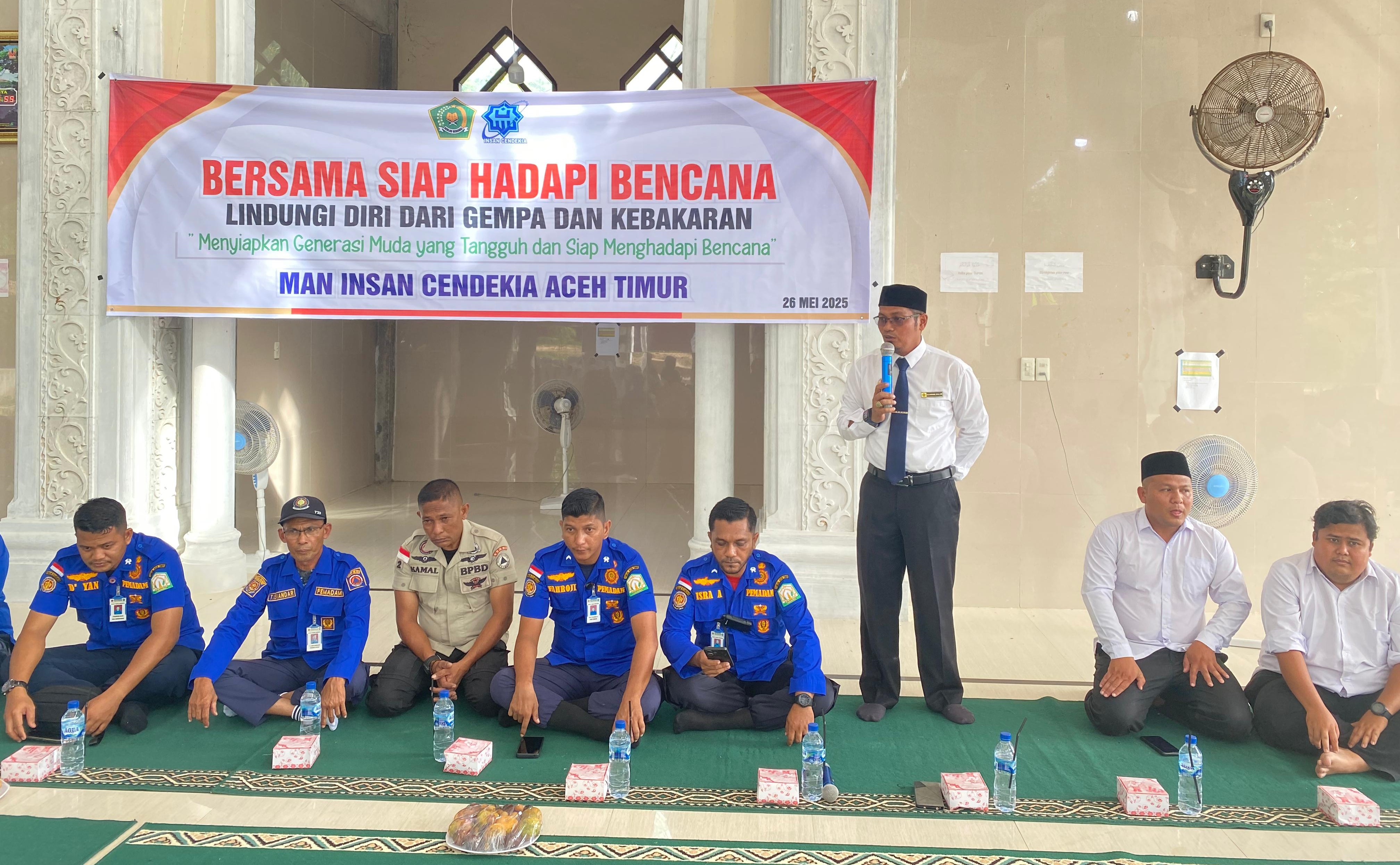 MAN IC Aceh Timur Gelar Seminar dan Simulasi Tanggap Bencana Gempa dan Kebakaran Bersama Damkar Aceh Timur