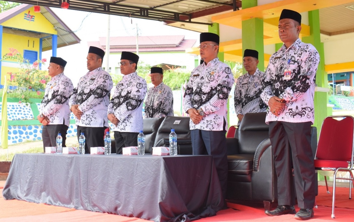 Spesial di Tahun ini, Upacara Hari Ulang Tahun ke - 77 PGRI dan Hari Guru Nasional Tingkat Kabupaten Aceh Timur dilaksanakan di MAN IC Aceh Timur