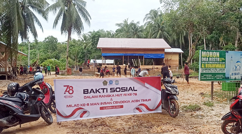 MAN IC Aceh Timur Bakti sosial Dalam Rangka HUT RI Ke - 78 Tahun  dan MILAD MAN IC Aceh Timur Ke- 8 Tahun